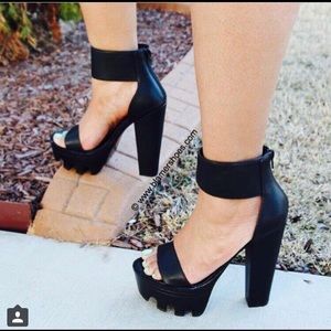 ✨Sexy Platform Heels✨